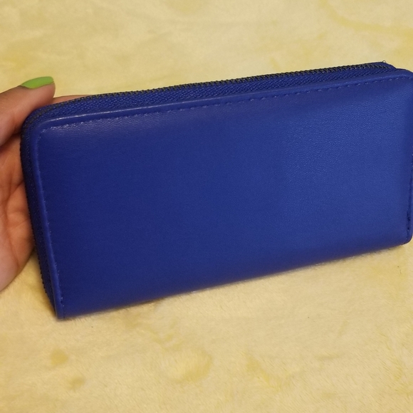 Blue Wallet - Picture 2 of 6
